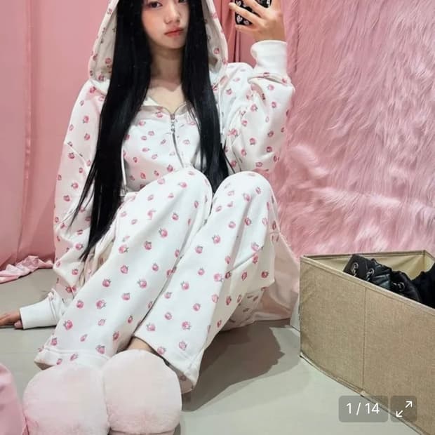 새상품)유희 FLOWER PATTERN HOOD ZIP-UP WHITE