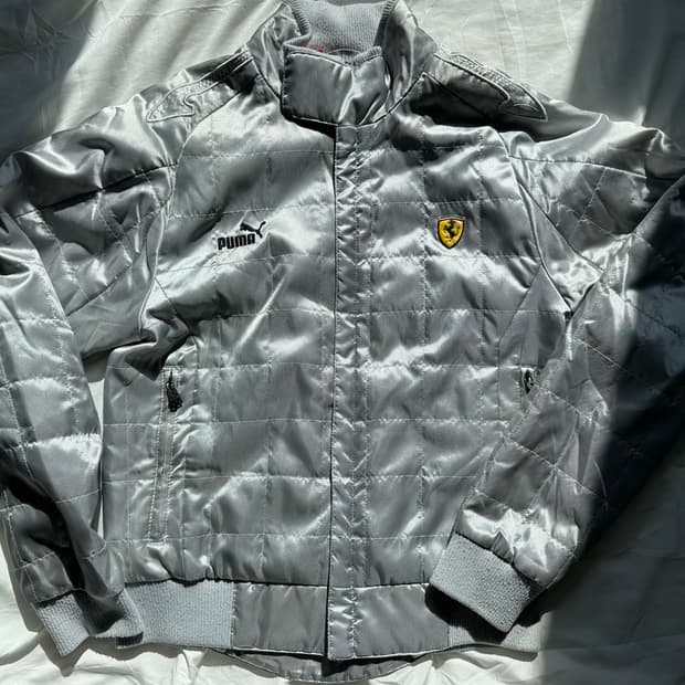 Puma퓨마X 페라리 누빔바람막이 M