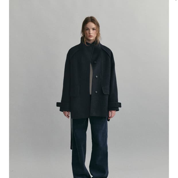 아우브아워 vent wool half coat 하프 코트 (네이비)