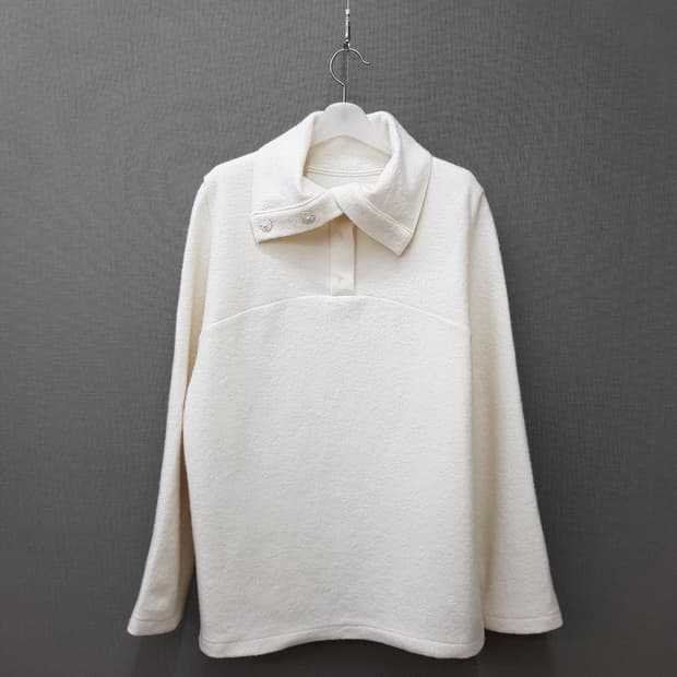 ORR 오르 2023 울 블렌드 아이보리 버튼 넥 풀오버  S사이즈