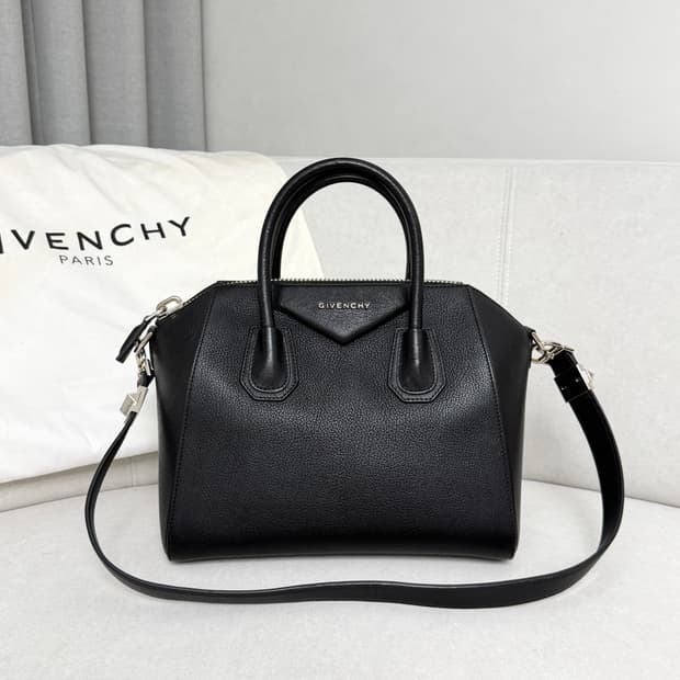 지방시 안티고나 2WAY 토트 & 숄더백