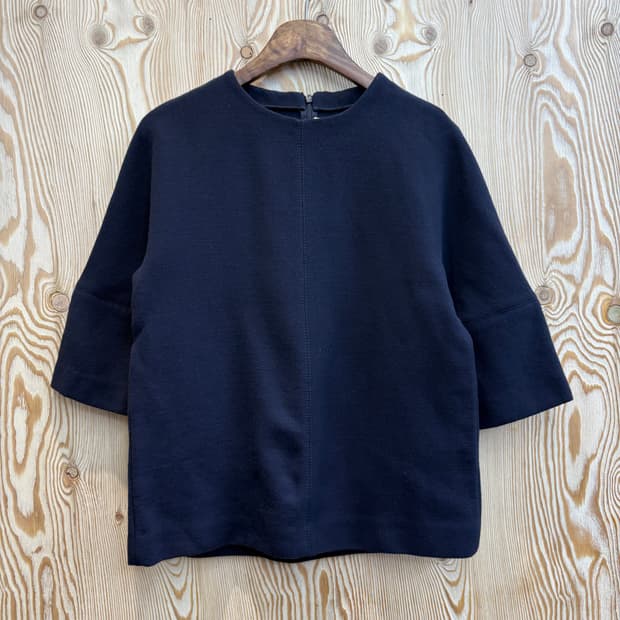 마르니 풀 오버 하프 탑