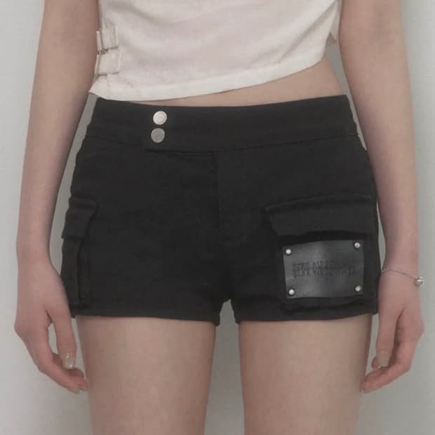 Leather Patch Cargo Short Pants