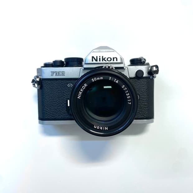 니콘 FM2 필름 카메라
