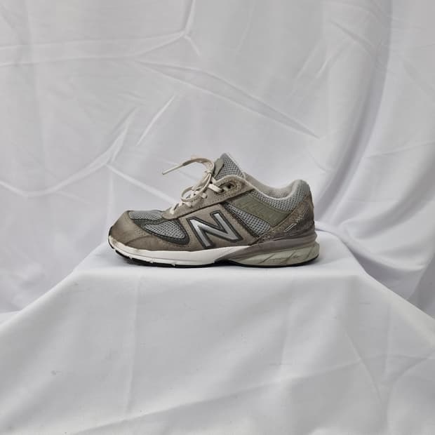  160 뉴발란스 키즈 990 v5 스니커즈