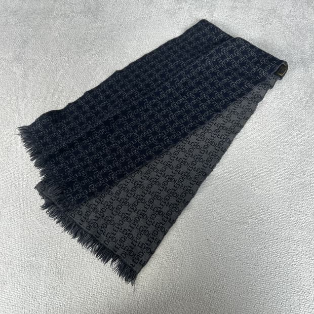 펜디 정품 FF 주카 로고 자카드 니트 머플러