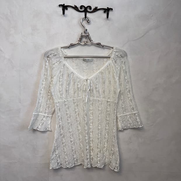 Rosa Cheri white floral lace 오프숄더 블라우스