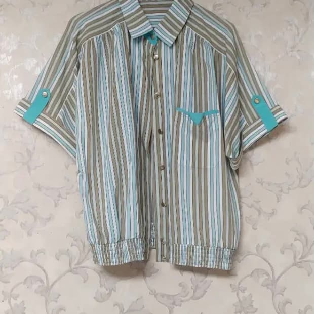 민트초코칩 빈티지 블라우스