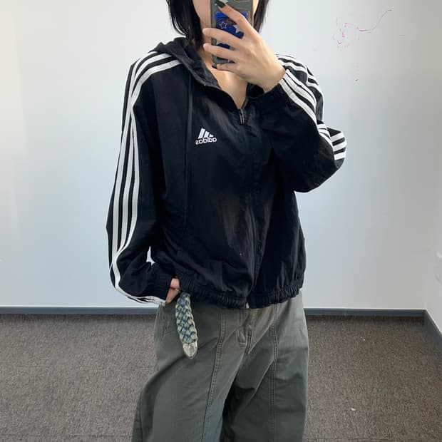 Adidas 아디다스 삼각로고 트랙탑 백포인트 바람막이