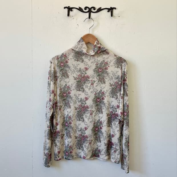 Japan 로즈 시스루 탑
