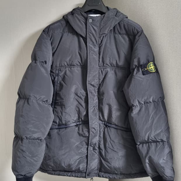 스톤아일랜드 나일론메탈 패딩