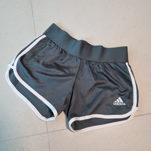 아디다스 여성 반바지 돌핀 팬츠 xs
