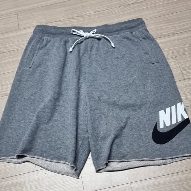 나이키 스우시 회색 반바지 트레이닝<xl>
