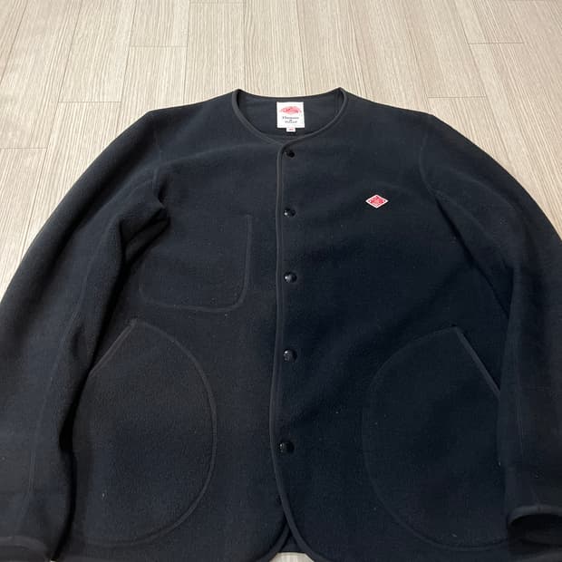 단톤 플리스 가디건 블랙