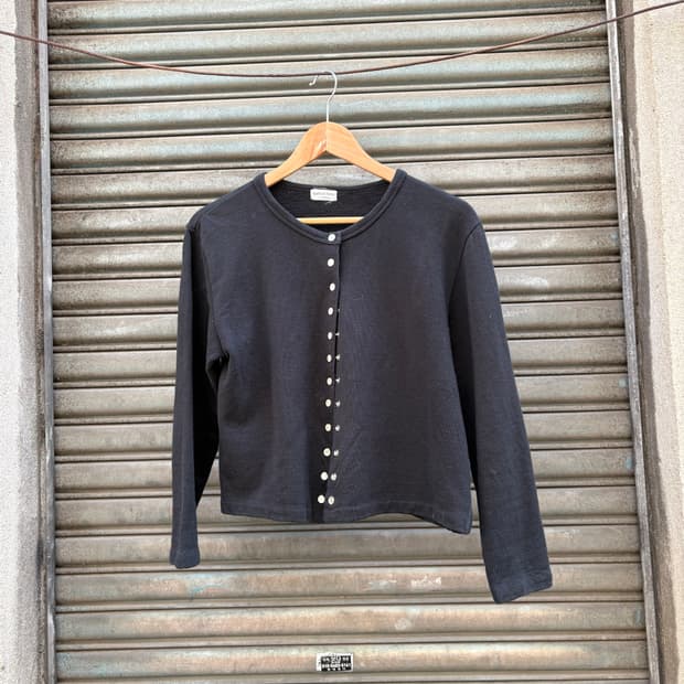 아네스베 스타일 버클 블랙 가디건