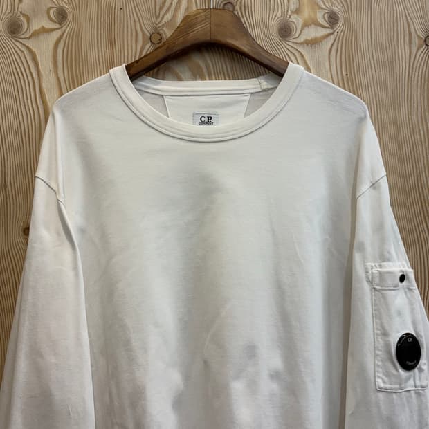 C.P company 렌즈 롱슬리브