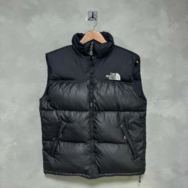 노스페이스 눕시 700 구스다운 패딩 조끼 검정 해외판
