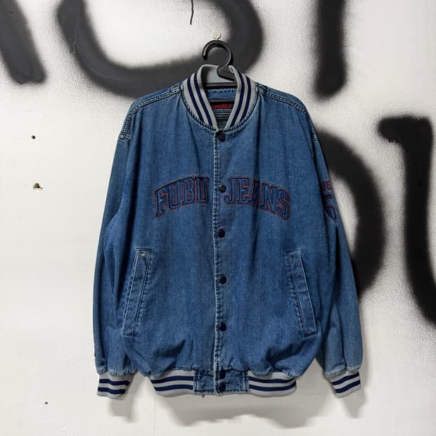 후부 Fubu 올드스쿨 자수 패치 디테일 데님 바시티 자켓