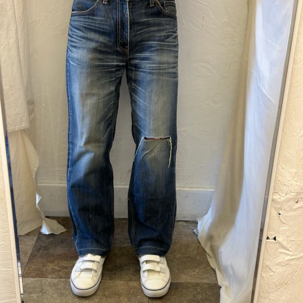 Levis 702
