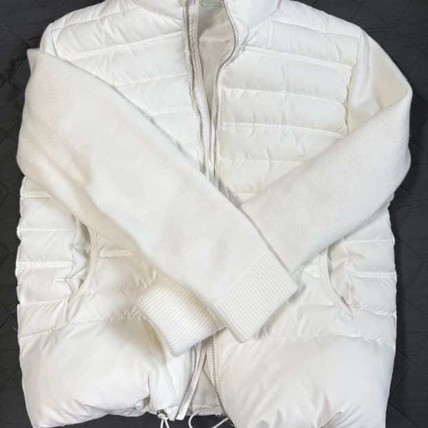 디서먼트 니트패딩