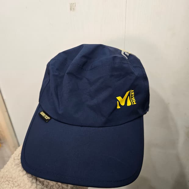 택있는 새상품)) MILLET 밀레 고어텍스 모자! 귀돌이 접이식!