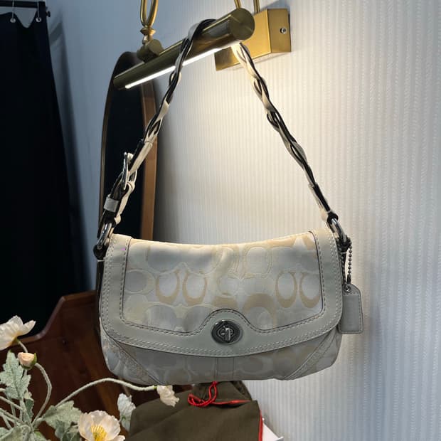 Coach Cream White Shoulder Bag