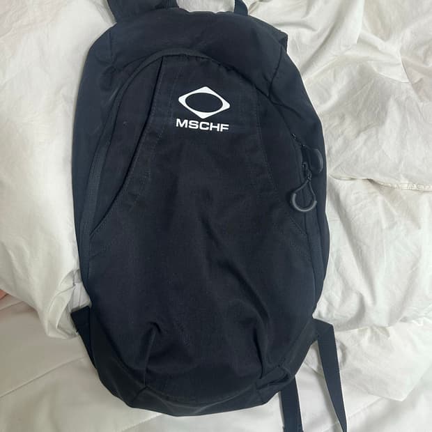 미스치프 롬버스 백팩 팔아요