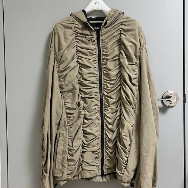 비뮈에트 베이지 셔링 바람막이 점퍼