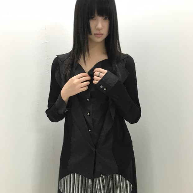 Thin layered jacket stud button blouse