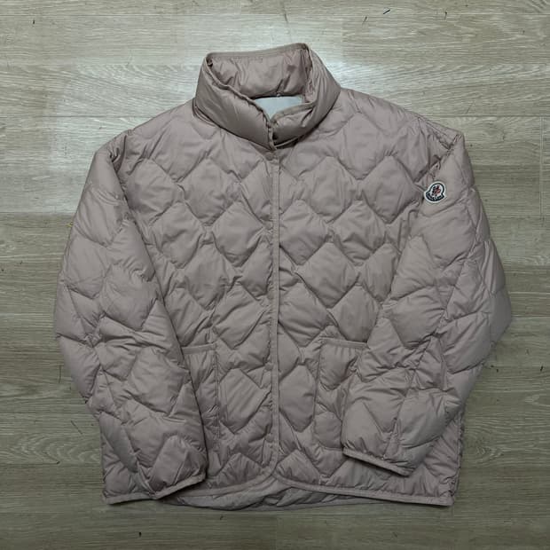 몽클레어 여성 구스다운 퀼팅 와펜 경량패딩 점퍼 [라이트 핑크] 0사이즈