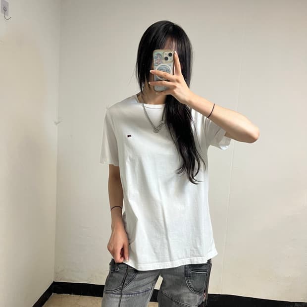 Tommy Hilfiger White T-Shirt