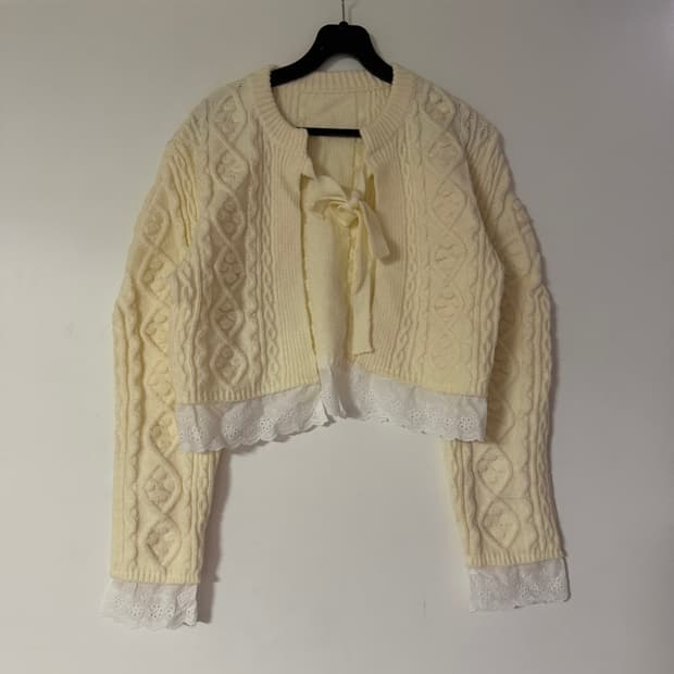 새상품 여자 꽈배기 레이스 크롭 가디건 (아이보리)