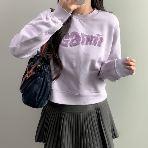 가니 크롭 맨투맨