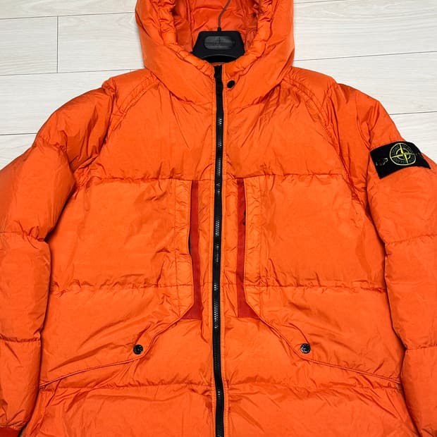 스톤아일랜드 크링클랩스 패딩 23fw XL(105-110)