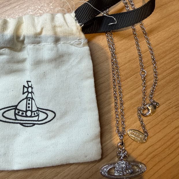 비비안 웨스트우드 목걸이