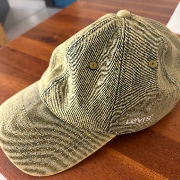 리바이스 에센셜 모자 팝니다