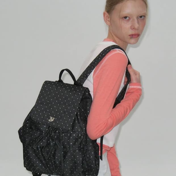 여밈 백팩 day backpack (star black)