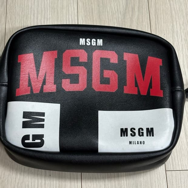 MSGM 블랙 로고 크로스백