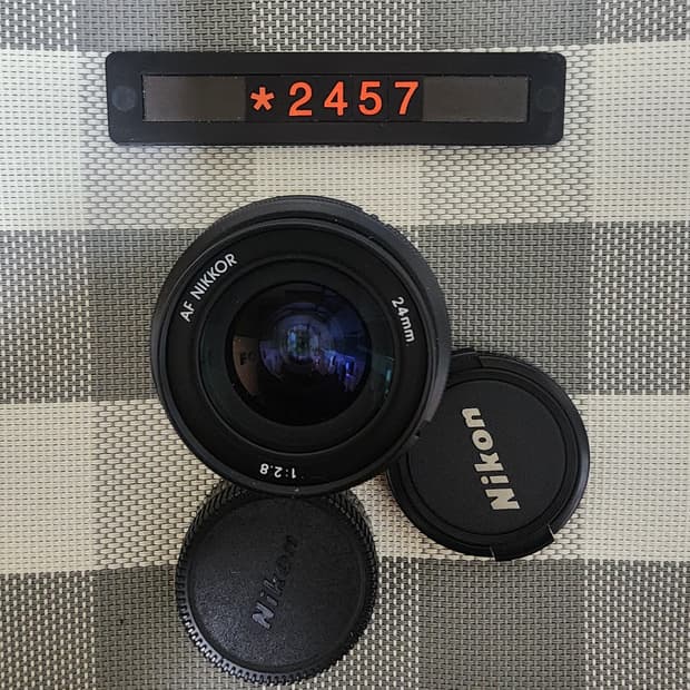 니콘 AF 마운트 24mm 2.8 광각렌즈