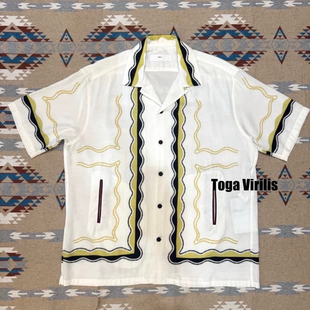 [48][L] 토가 비릴리스 패널 프린트 셔츠