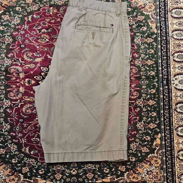 Tommy Hilfiger Chino Shorts (Beige)