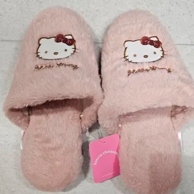 일본 산리오 헬로키티 털 슬리퍼 핑크