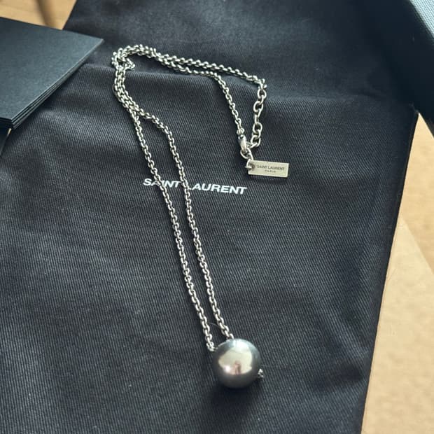 정가 56만 생로랑 실버 볼 펜던트 목걸이 남녀공용