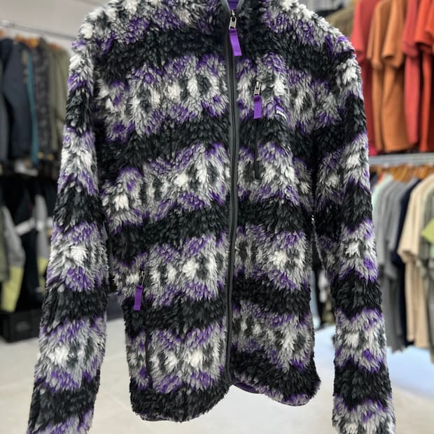 Patagonia  딥파일 레트로 아즈텍 