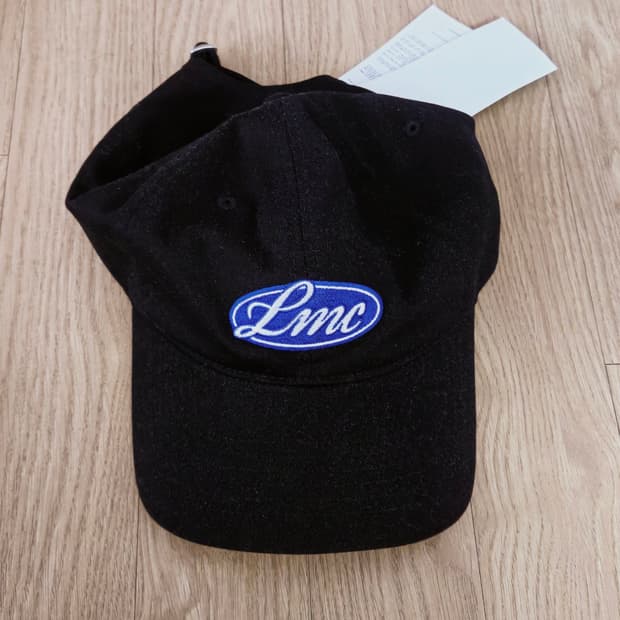 LMC 2TONE OVAL LOGO 6PANEL
CAP black
