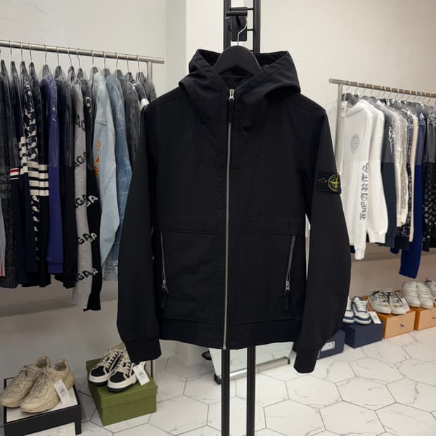 [S] 스톤아일랜드 소프트쉘 바람막이 자켓