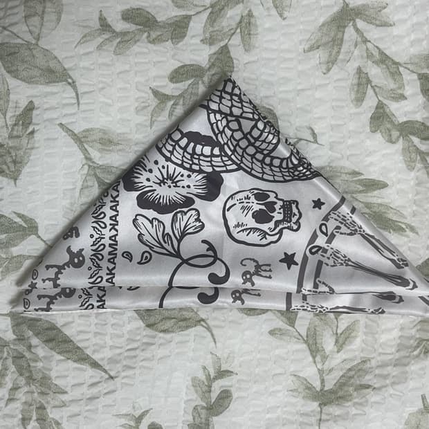 아캄 Skull Printed Scarf 반다나 아이보리