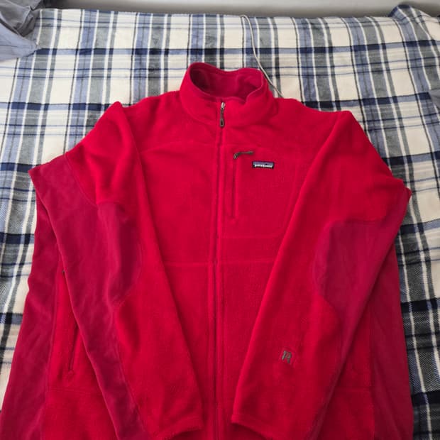 파타고니아 PATAGONIA 구형 R2 자켓 레드컬러 XXL 사이즈 판매