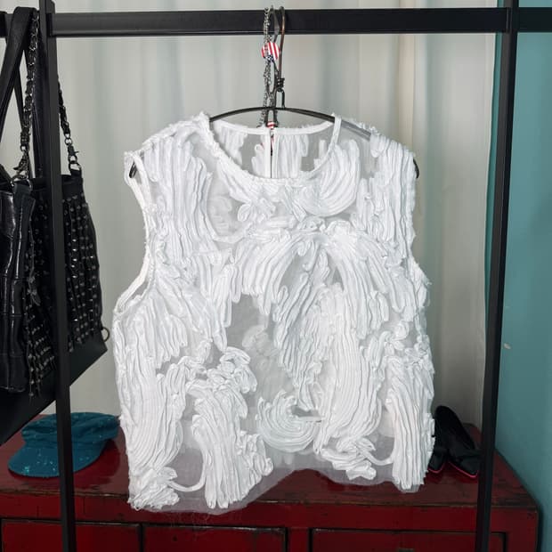 Textured Cut-Jacquard White Sleeveless