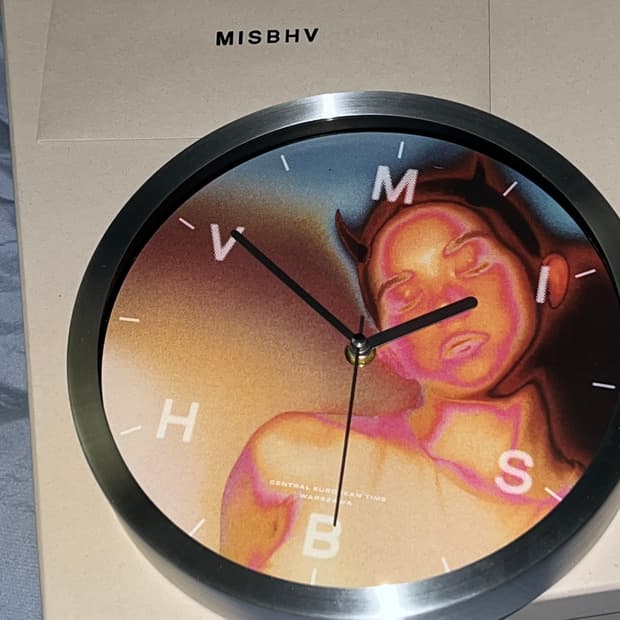  Misbhv 미스비헤이브 벽시계